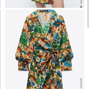 Zara Gorgeous Satin Floral Faux BOUTIQUE)
Wrap Dress Side Zip Green Blue.